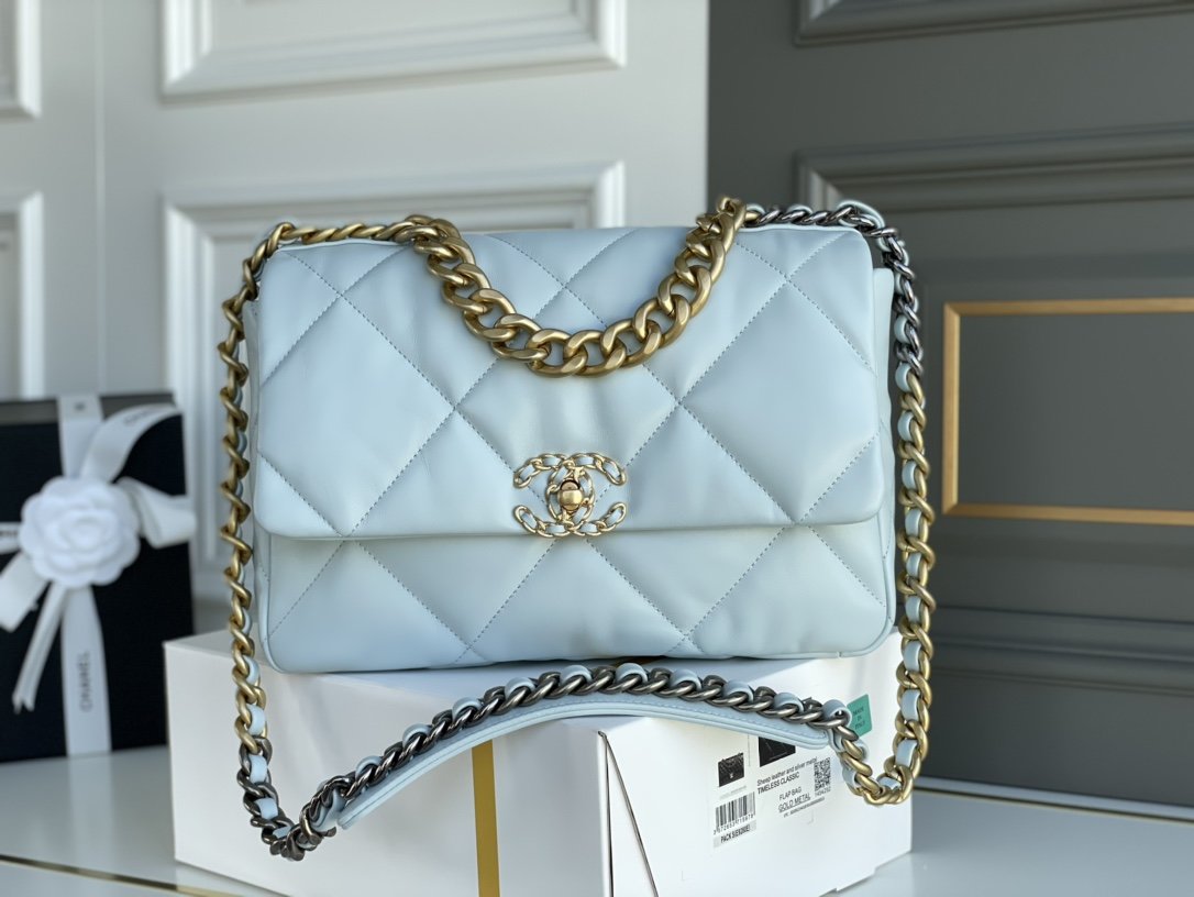 Chanel 19 Bags